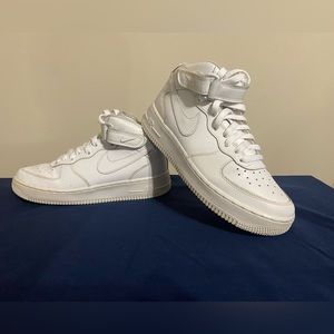Nike Air Force 1 mids. All white size 6.5Y. Used in good condition.